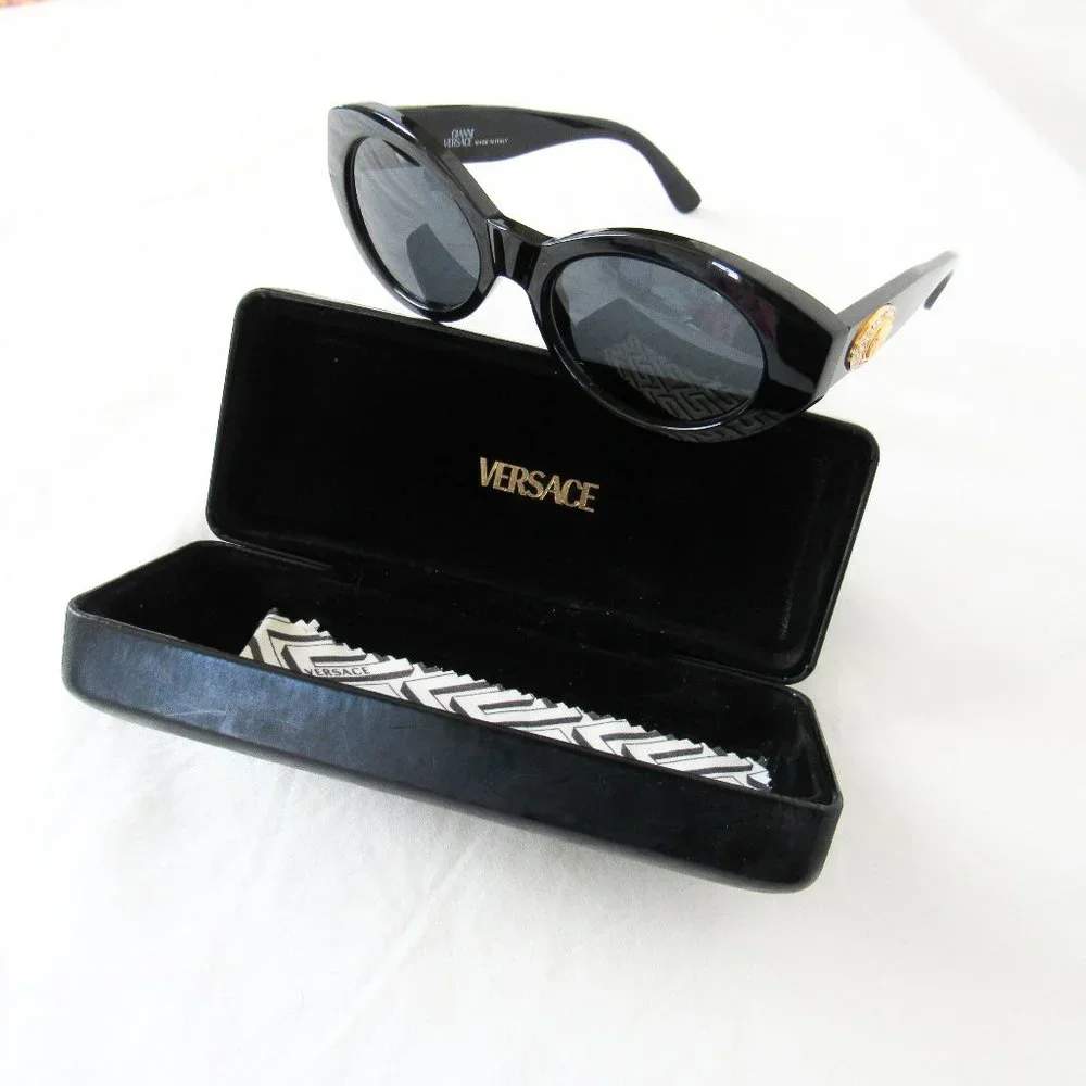 VERY RARE! AUTHENTIC VTG 1990’S GIANNI VERSACE BLACK DESIGNER SUNGLASSES CZ - Picture 8 of 15
